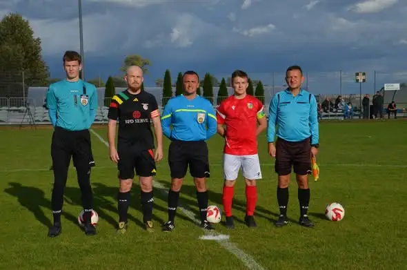 Grom Kąkolewnica wygrywa z Sokołem Adamów 2:0