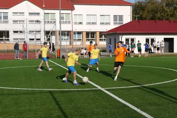 Bystrzyca Cup: międzyszkolne turnieje piłkarskie na orliku w Borkach