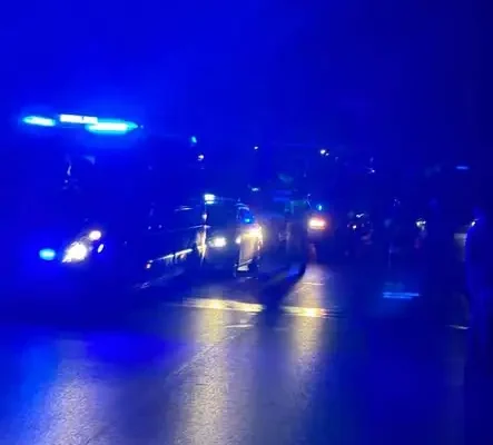 Wypadek na Wygnanowie. Auto wypadło z drogi, jedna osoba ranna