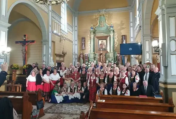 XXIII Ponadpowiatowy Przegląd Pieśni Maryjnej w Kolembrodach – relacja